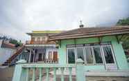 Bangunan 4 OYO 1834 Family Homestay Syariah