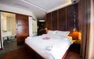 Kamar Tidur 4 Almond Hotel Bassac River