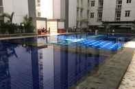 Swimming Pool City View Bale Hinggil Apartment Surabaya