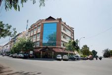 외관 Almond Hotel Sothearos