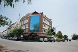 Almond Hotel Sothearos, 1.678.714 VND