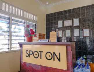 Lobi 2 SPOT ON 1847 Hotel Maya