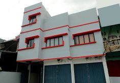 Exterior 3 Super OYO 1678 Jati Exclusive Homestay