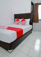 BEDROOM Super OYO 1678 Jati Exclusive Homestay