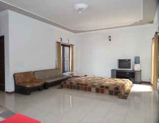 Lobby 2 Villa Semeru 1