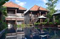 ภายนอกอาคาร Java Wooden Villa & Residence