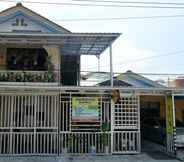 Exterior 5 OYO 1854 Sepinggan Asri Syariah Guesthouse