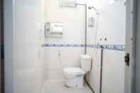 In-room Bathroom OYO 1854 Sepinggan Asri Syariah Guesthouse