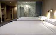 Kamar Tidur 6 Gold Orchid Premier Hotel