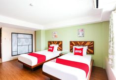 Bedroom 4 Tree Retro Hotel