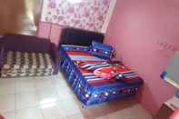 Bedroom Room at Darmo Homestay