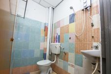 客室内バスルーム OYO 89434 Kb Rest Inn