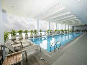 The Bridge Club, Rp 760.317