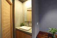 In-room Bathroom RS III Location Hostel