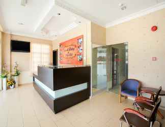 Sảnh chờ 2 OYO 89536 Hazris Hotel