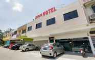 Bangunan 4 Super OYO 89495 Rich Hotel