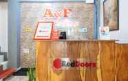 Lobby 4 RedDoorz @ A&F C5 Pinagsama Taguig - Vaccinated Staff 