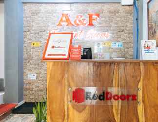 Lobby 2 RedDoorz @ A&F C5 Pinagsama Taguig - Vaccinated Staff 