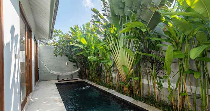 Kolam Renang Astera Villa Seminyak by Ini Vie Hospitality