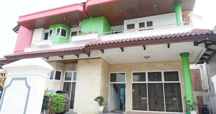 Exterior Fortuna Guest House Padang