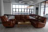 Common Space Fortuna Guest House Padang