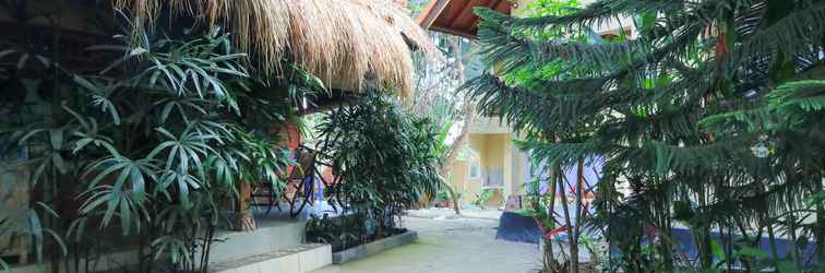 Lobi Sunari Guesthouse