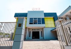 Exterior 3 OYO 1884 Sunshine Hostel