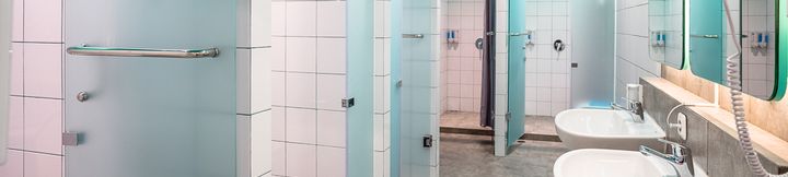In-room Bathroom 4 Bobopod Alun-Alun, Bandung
