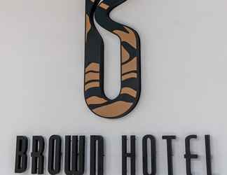 Bangunan 2 Brown Hotel