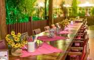 ร้านอาหาร 2  Lokal Phuket Hotel