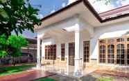 Exterior 3 OYO 1632 1000 House Syariah