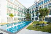 สระว่ายน้ำ Cozy Resort, A Boutique Hotel