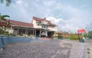 Exterior 5 OYO 1962 Anugerah Wisata Hotel