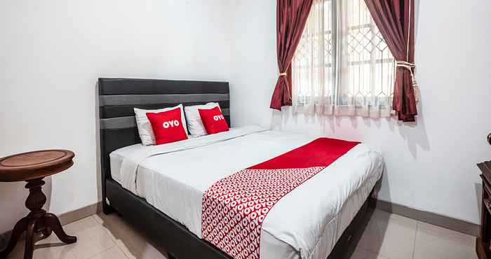 Kamar Tidur OYO 1990 Kost Kuningan Executive Boading House Setiabudi Near MRCCC Siloam Hospitals Semanggi