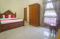 Bilik Tidur OYO 1804 Guest House Oema'h Opa