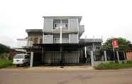 Exterior 3 OYO 1847 Jasmine Kost Syariah