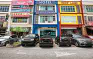 Exterior 5 OYO 90282 Hotel Taj (seksyen 7)