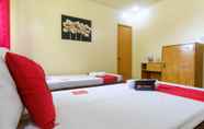 Bedroom 3 RedDoorz @ Poblacion 6 Coron