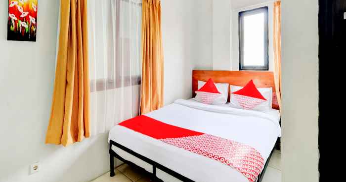 ห้องนอน OYO 90048 Teratai Bekasi Guesthouse