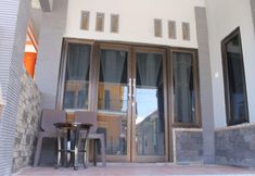 Exterior 3 Penginapan Dhea 3 Bedroom near BNS