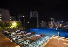 Hồ bơi 2 Ventana Nha Trang Hotel