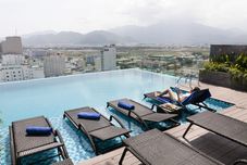 スイミングプール Ventana Nha Trang Hotel