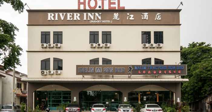 ภายนอกอาคาร River Inn Hotel