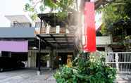 Luar Bangunan 4 OYO 1856 Ale Homestay