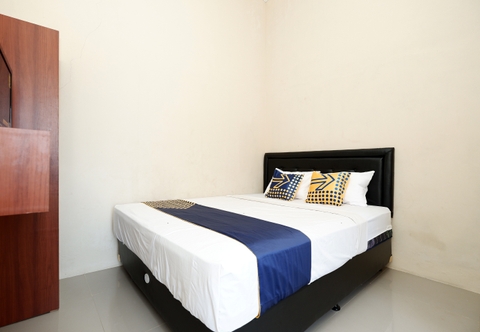 Kamar Tidur SPOT ON 2027 Putri Guest House Syariah