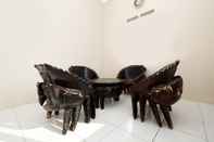 Common Space SPOT ON 2027 Putri Guest House Syariah