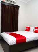 BEDROOM OYO 2038 Jasmine Guest House Balikpapan