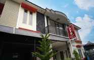 ภายนอกอาคาร 3 OYO 2038 Jasmine Guest House Balikpapan