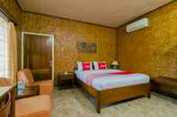 Bedroom OYO 1924 Hotel Rafflesia