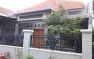 Exterior 2 Nadhifa Homestay Banyuwangi